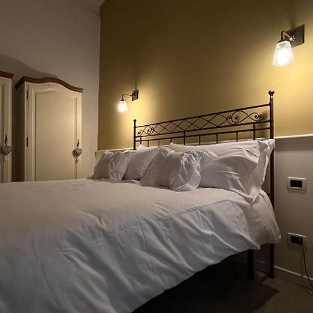 Terrazza Petroni Apartment โบโลญญา ภายนอก รูปภาพ