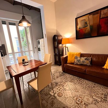 Terrazza Petroni Apartment โบโลญญา ภายนอก รูปภาพ
