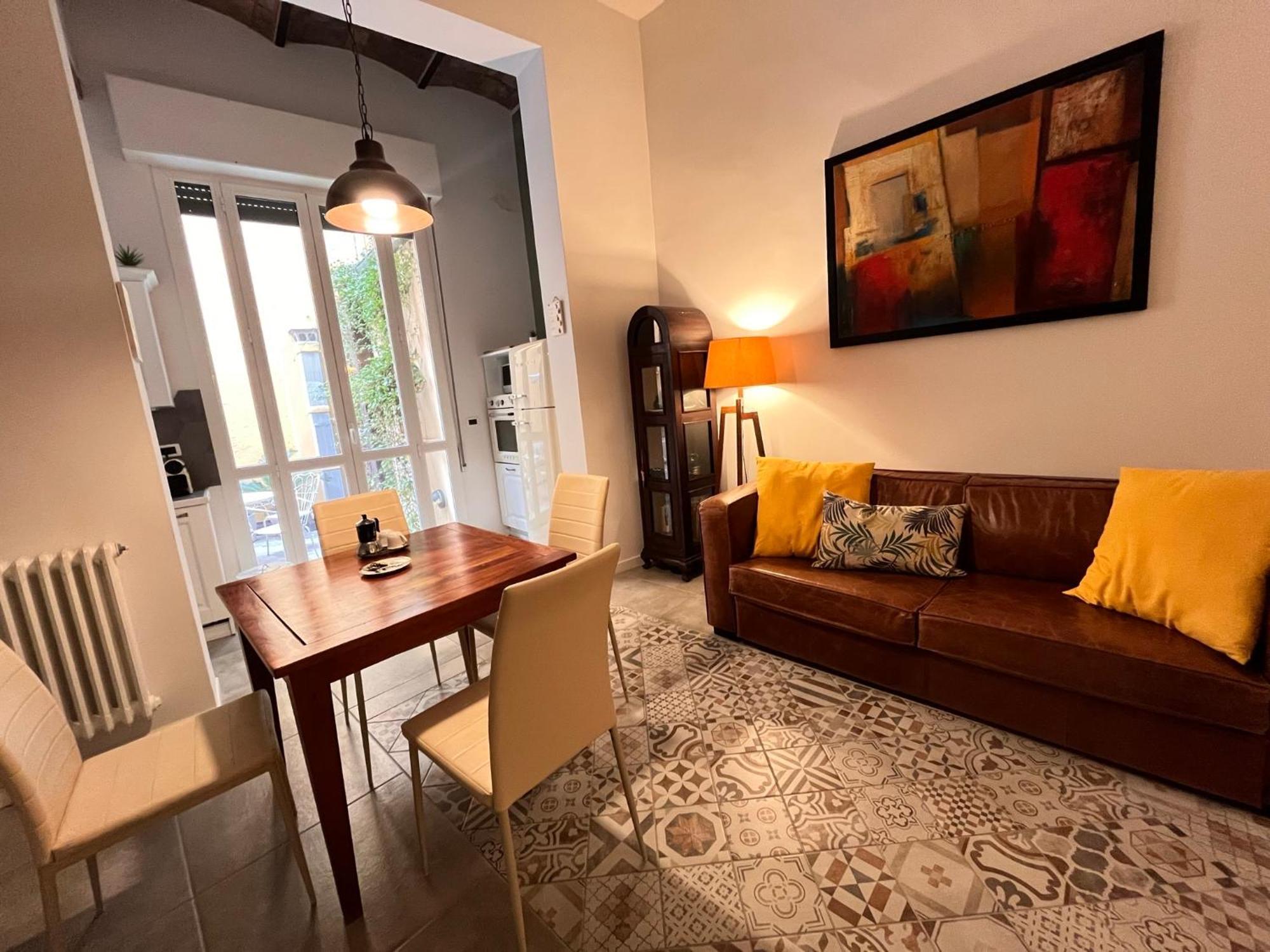 Terrazza Petroni Apartment โบโลญญา ภายนอก รูปภาพ